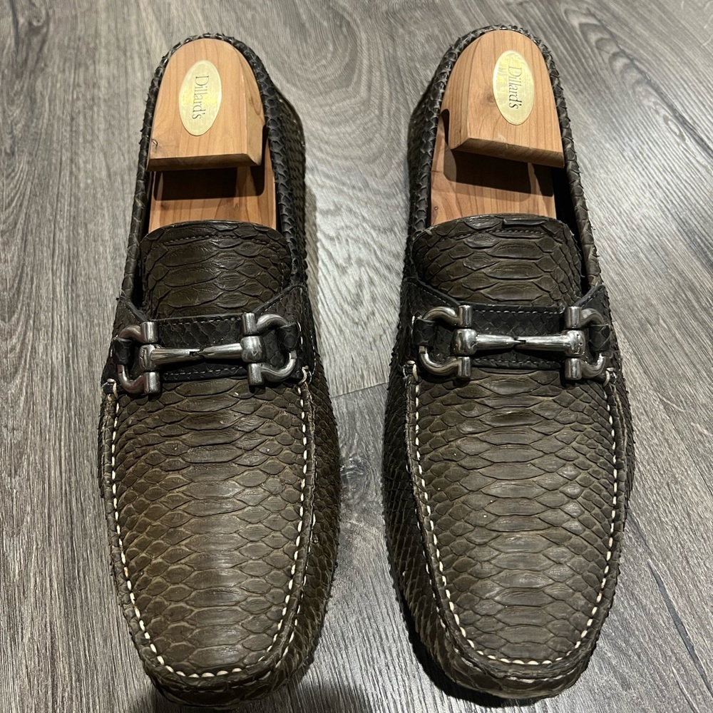 Ferragamo Men loafers